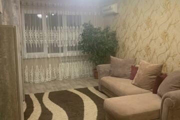 3-к квартира, 80 м², 8/10 эт.