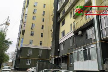 2-к квартира, 69 м², 1/8 эт.