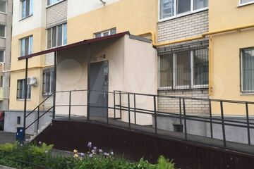 2-к квартира, 48 м², 3/10 эт.