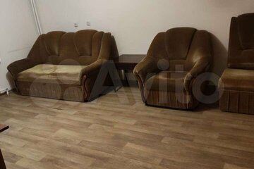 2-к квартира, 50 м², 1/10 эт.