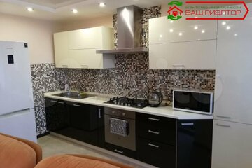 2-к квартира, 56 м², 4/10 эт.