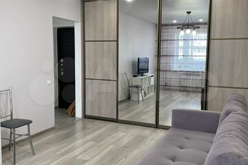 1-к квартира, 37 м², 4/10 эт.