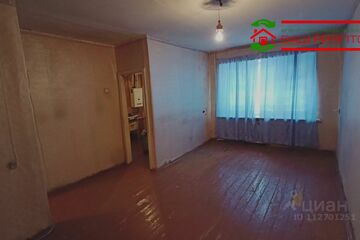 2-к квартира, 42 м², 1/5 эт.