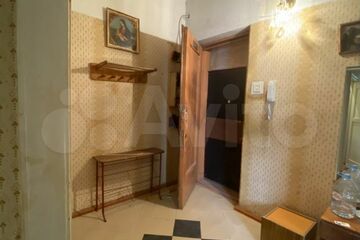 2-к квартира, 52 м², 2/4 эт.