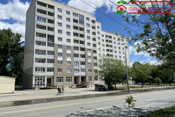 3-к квартира, 81 м², 8/10 эт.