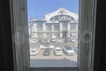 4-к квартира, 99 м², 2/5 эт.