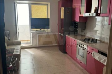 2-к квартира, 77 м², 3/9 эт.