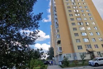 2-к квартира, 57 м², 5/18 эт.