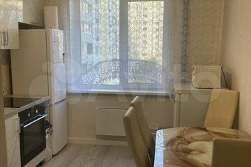 2-к квартира, 47 м², 3/10 эт.