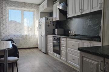 2-к квартира, 61 м², 3/10 эт.