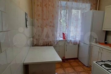 3-к квартира, 42,2 м², 1/5 эт.