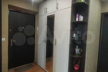 2-к квартира, 48 м², 8/10 эт.
