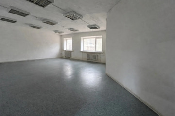 Помещение своб.назн., 90 м², 1/5 эт.