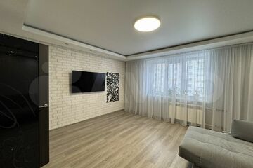 2-к квартира, 57 м², 7/10 эт.