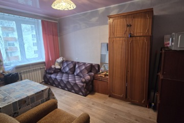 Комната, (всего 7 ком.), 80 м², 5/5 эт.