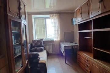 Комната, (всего 5 ком.), 80 м², 5/5 эт.