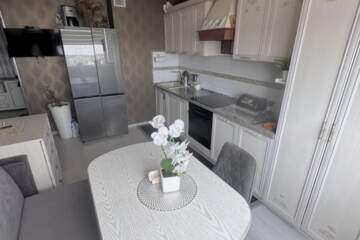 1-к квартира, 40 м², 21/23 эт.