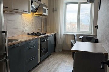 3-к квартира, 60,3 м², 6/10 эт.