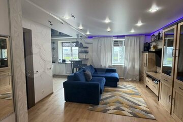 2-к квартира, 62,1 м², 8/10 эт.