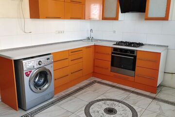 2-к квартира, 65 м², 5/10 эт.