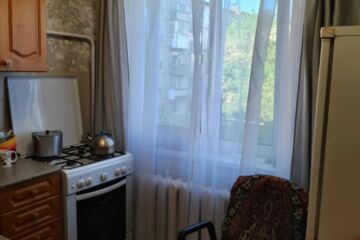 1-к квартира, 30 м², 5/5 эт.