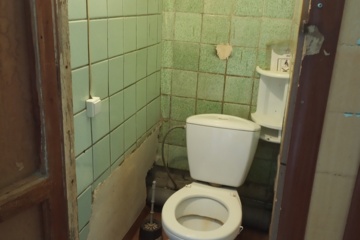 Комната, (всего 4 ком.), 80 м², 5/5 эт.